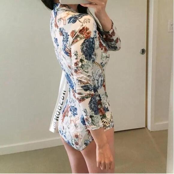 Long Sleeve 1-piece Floral Swimsuit Size XL - Picture 11 of 12